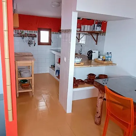 Вилла Charming House In The Historic Old Town Аликанте