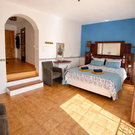 Βίλα Charming House In The Historic Old Town *