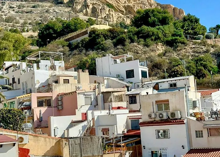 Charming House In The Historic Old Town Alicante