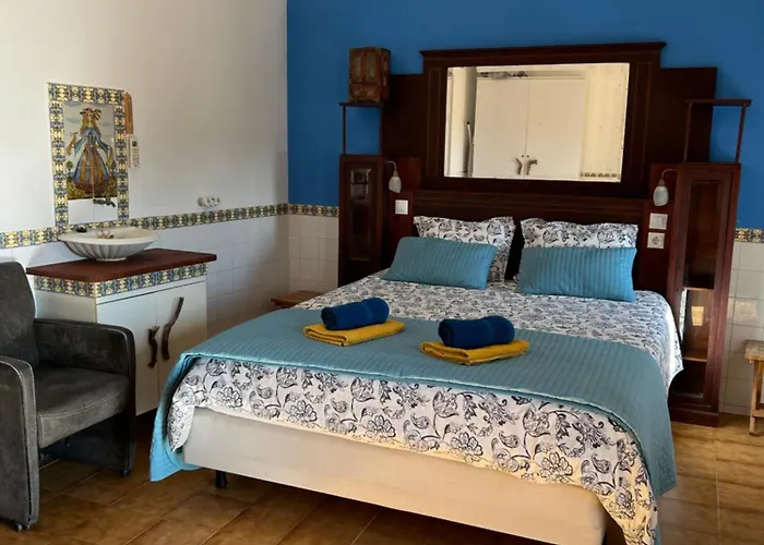 Charming House In The Historic Old Town Villa Alicante